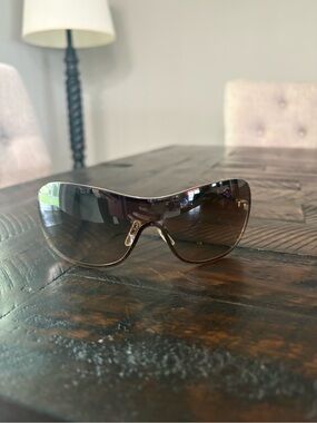 CHANEL Brown Gradient Shield Sunglasses with pearls